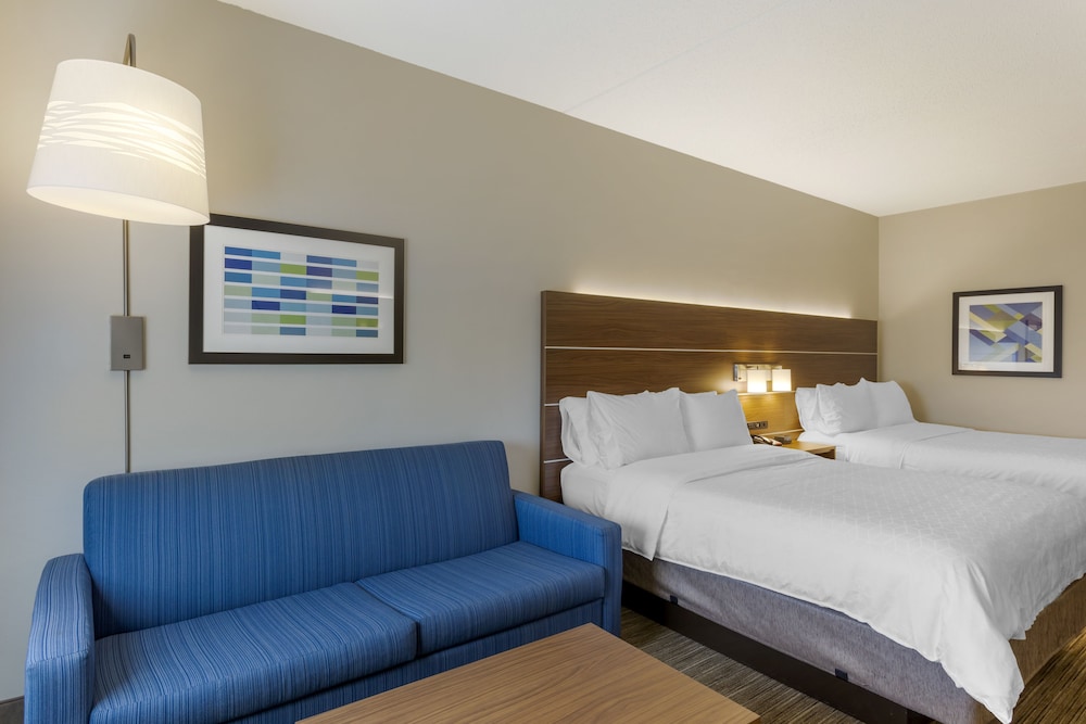 Suite, Multiple Beds (Wet Bar) - Photo 2