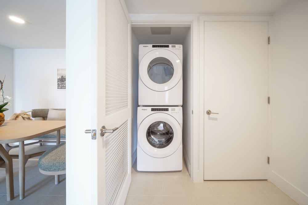 Skyline Residences One Bedroom with Kitchen & Balcony