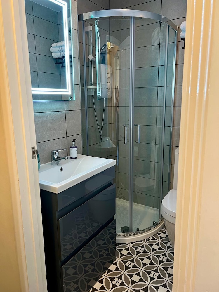 Double Room, Ensuite, Garden View (Room 4) photo 3