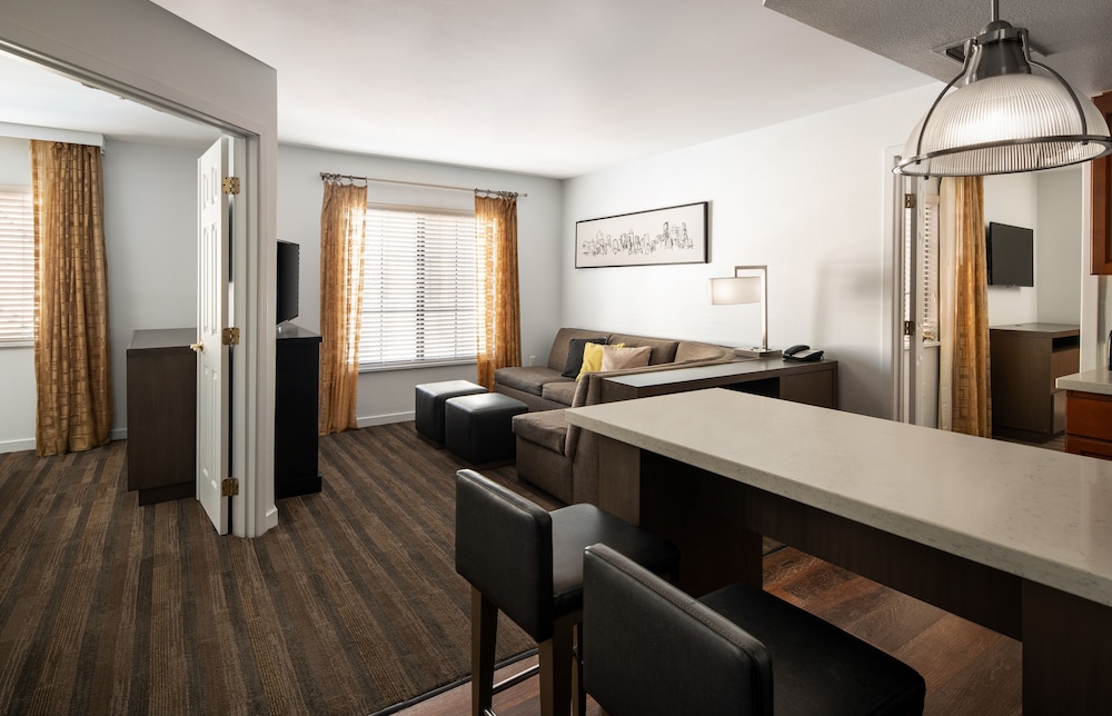 Suite, Multiple Beds - Photo 6