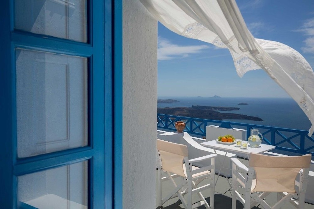 Superior Apartment with Caldera View - Photo 4