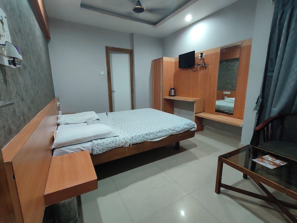 Basic Single Room