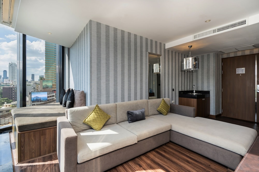 One Bedroom Suite photo 2