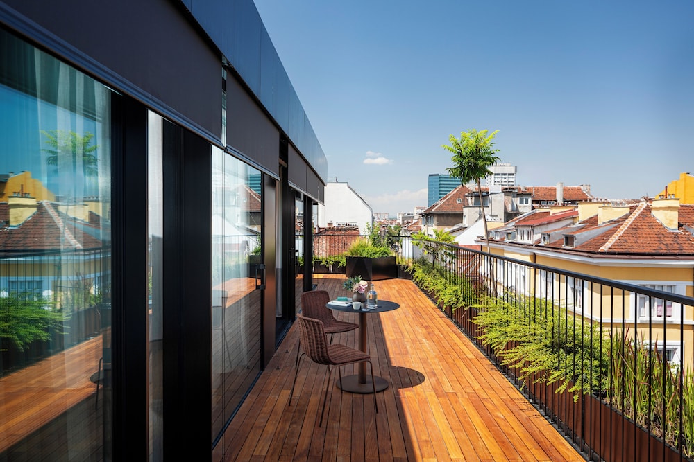 Penthouse photo 3