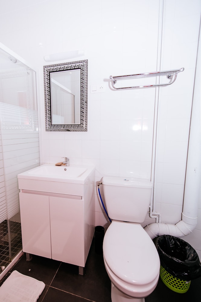 Triple Room, Private Bathroom photo 2