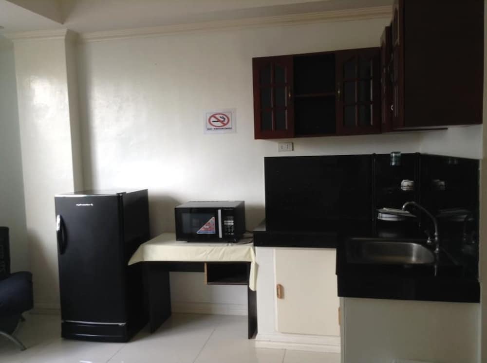 Deluxe Room with Private Kitchenette photo 2