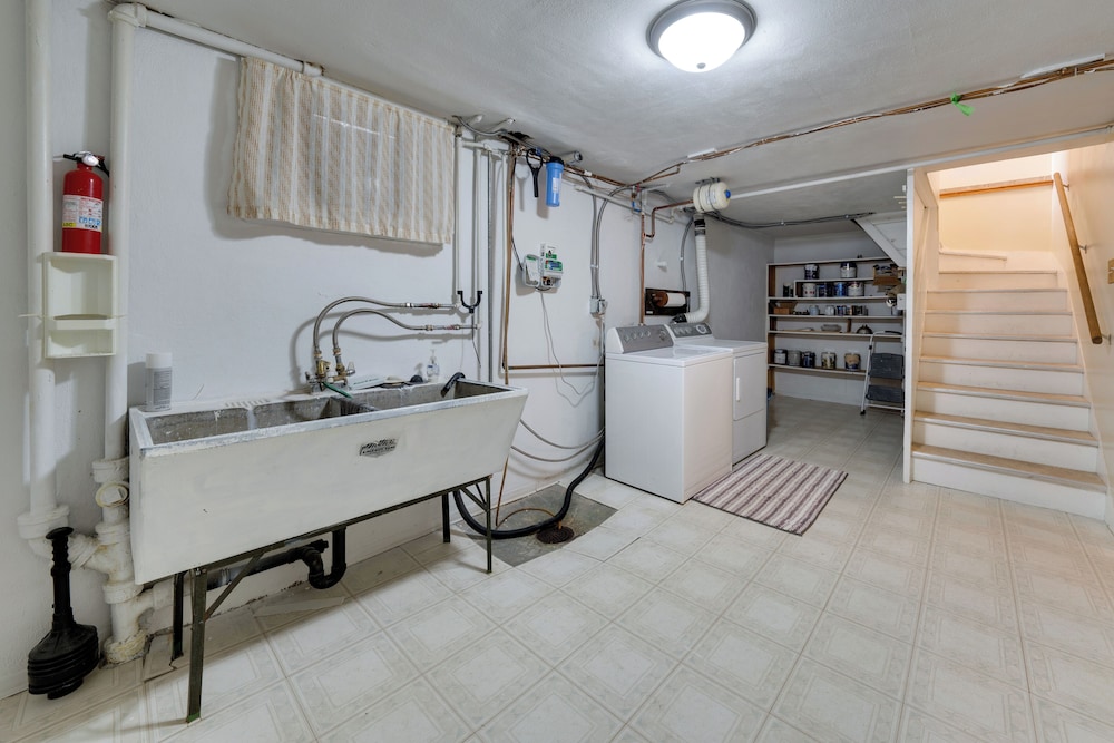 House (4 Bedrooms) photo 2