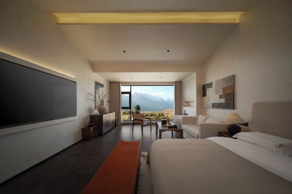 Luxury Double Room, Hill View
