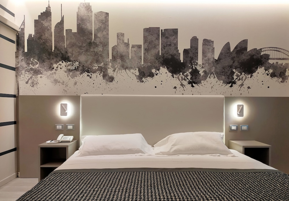 Deluxe Double or Twin Room - Photo 12