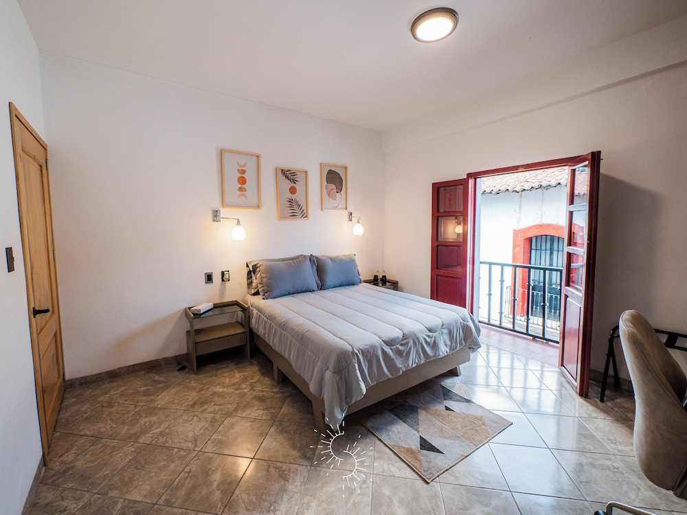 Deluxe Suite, Balcony, Mountain View