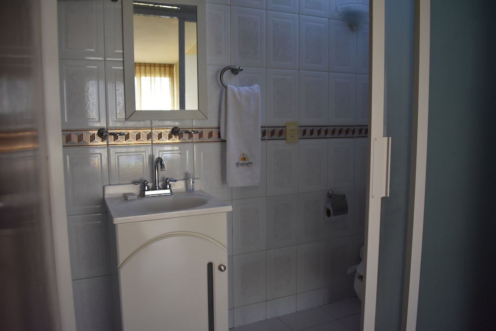 Comfort Room, 1 Bedroom photo 3