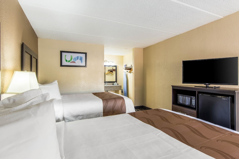Standard Room, 2 Double Beds, Non Smoking - Photo 3