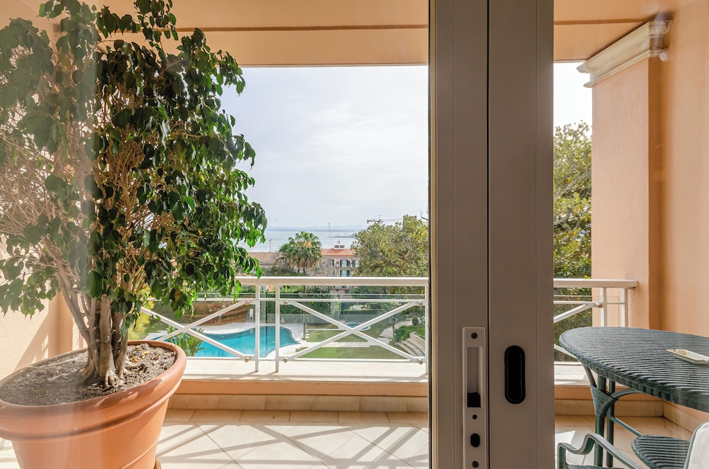 Suite (Garden)