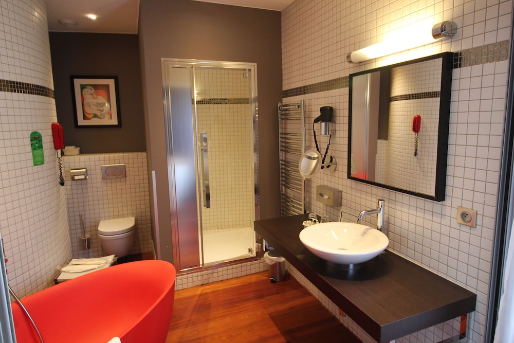 Deluxe Room - Photo 4