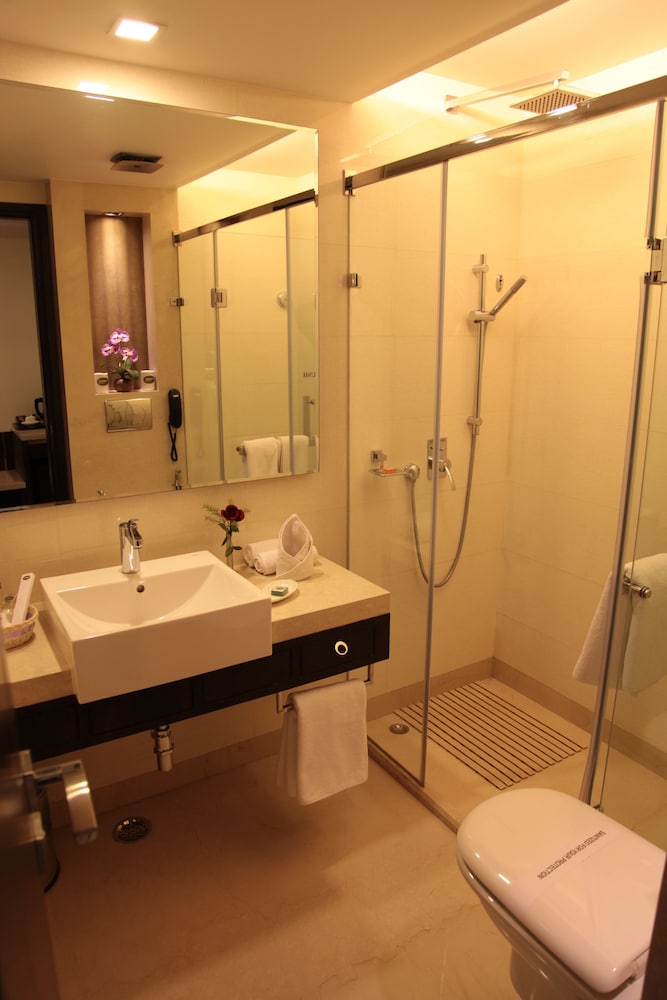 Premium Room - Photo 5