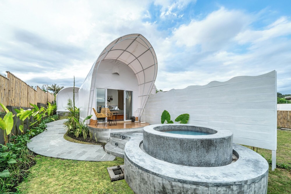 Deluxe Suite Tent with Private Plunge Pool