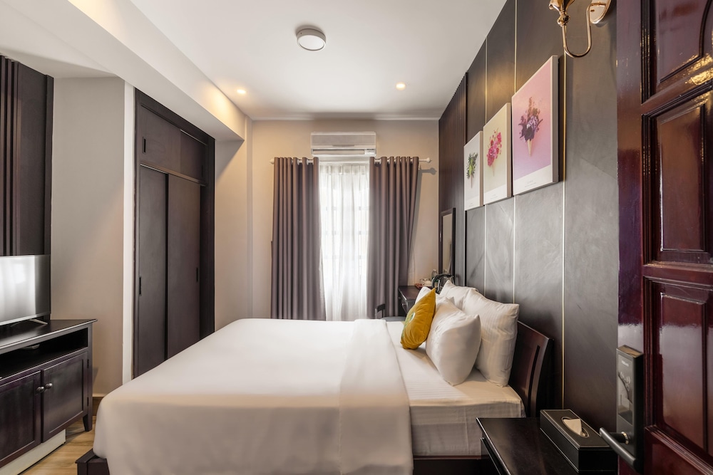 Superior Room with City View
