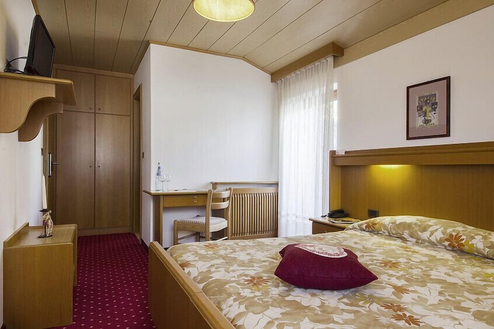 Classic Double Room photo 2