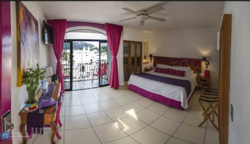 Junior Suite, 1 King Bed photo 3