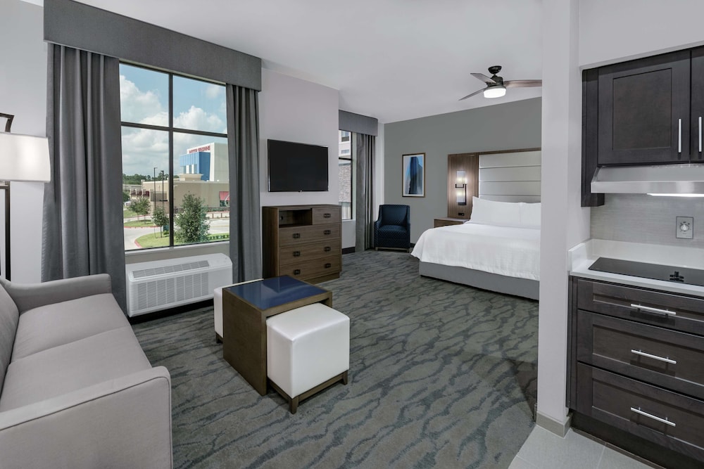 Studio Suite, 1 King Bed, Non Smoking photo 3