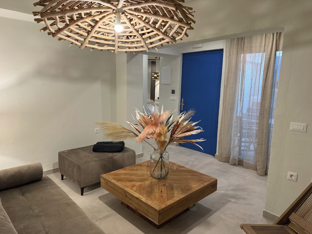 Earth Suite - Photo 11