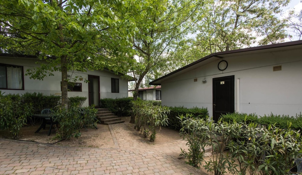 Bungalow, 2 Bedrooms photo 2