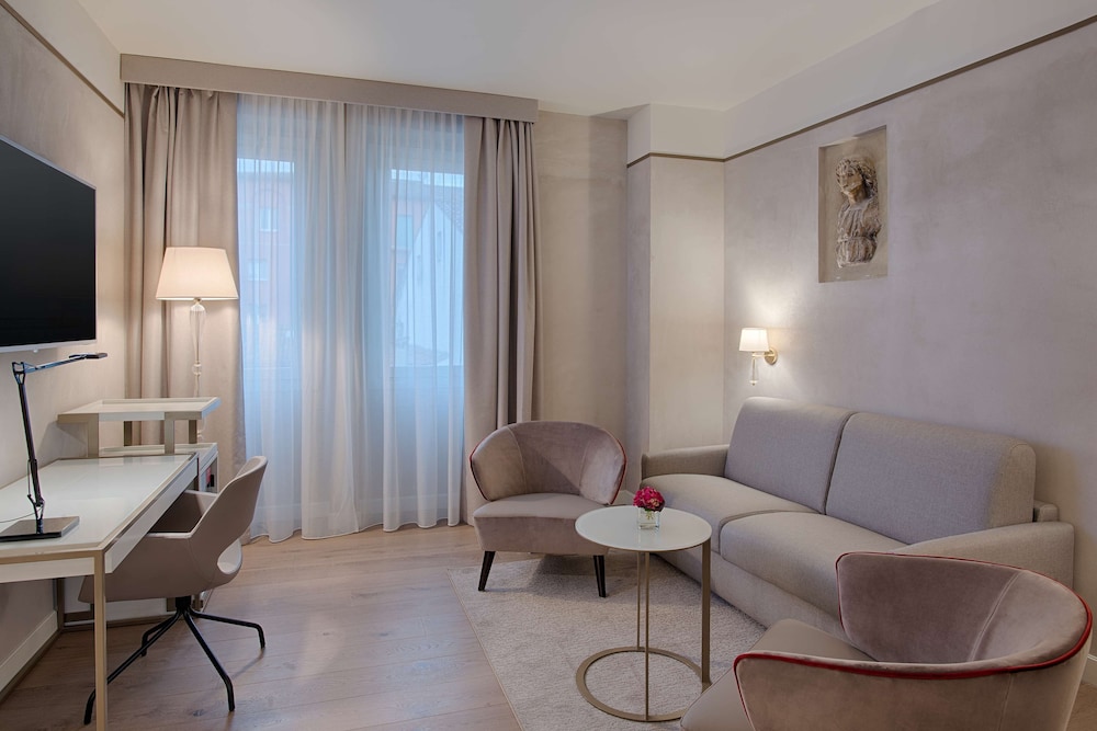 Suite (Extra Bed 3 adults) - Photo 6