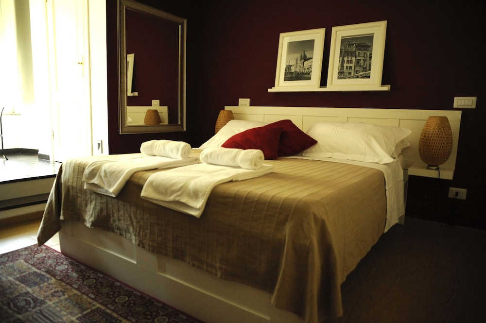 Deluxe Double Room photo 3