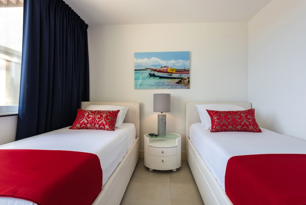 Luxury Apartment, Multiple Beds photo 3