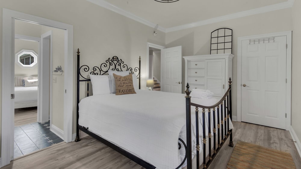House, Multiple Beds, Patio, Garden View (Our Blue Haven)