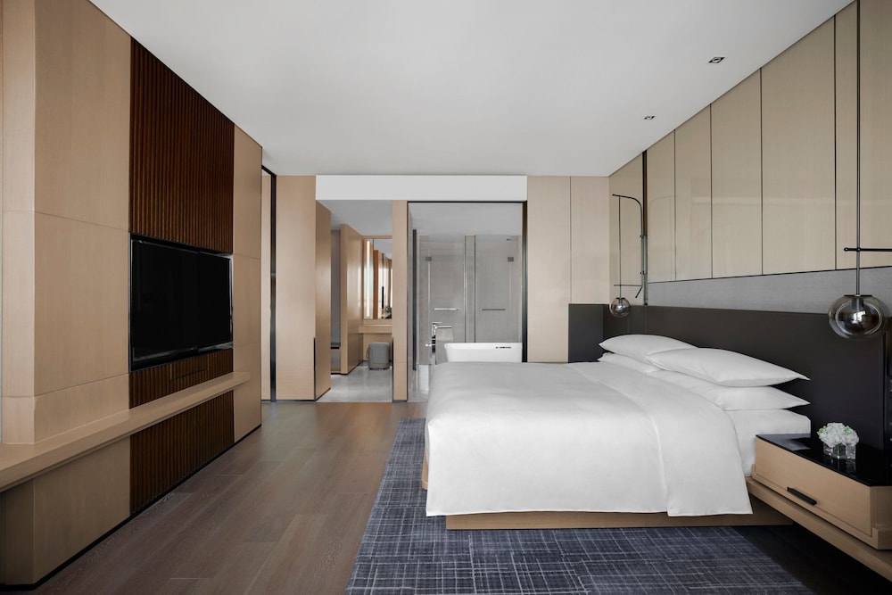 Premier Suite, 1 King Bed