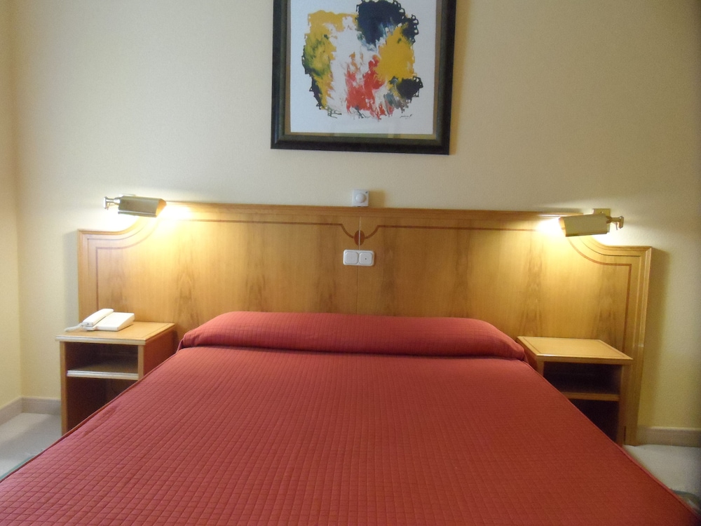 Standard Double Room - Photo 4