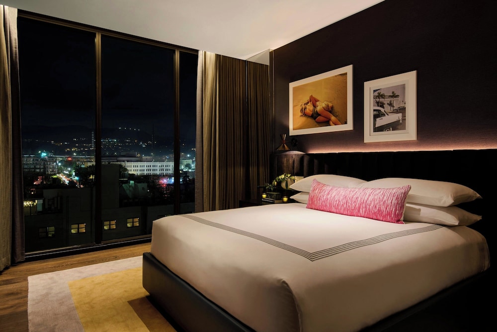 Grand Suite, 1 King Bed photo 3