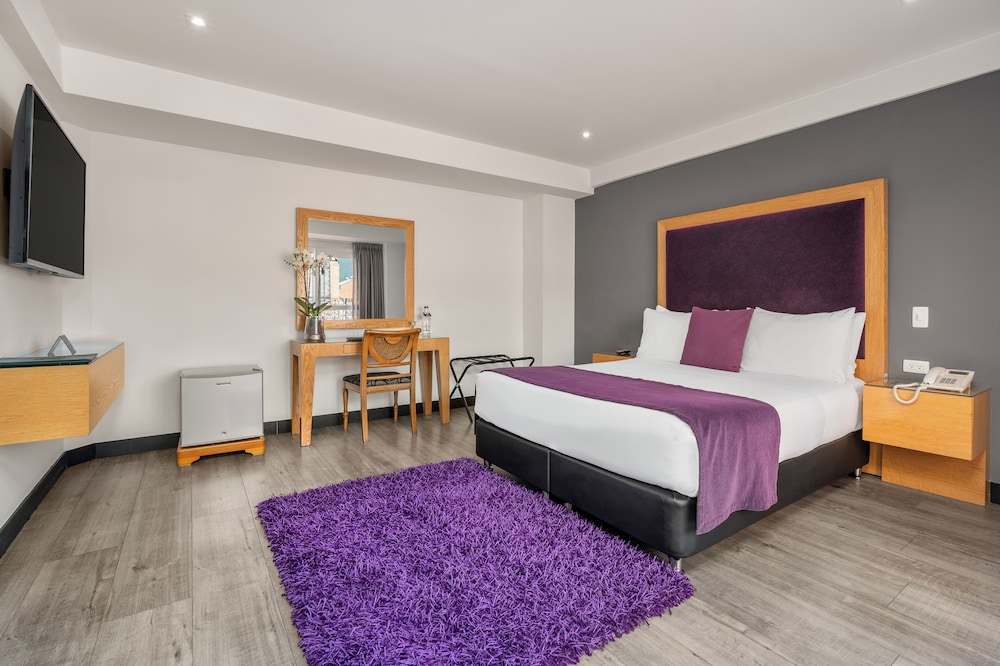 Suite, 1 Queen Bed, Terrace - Photo 5