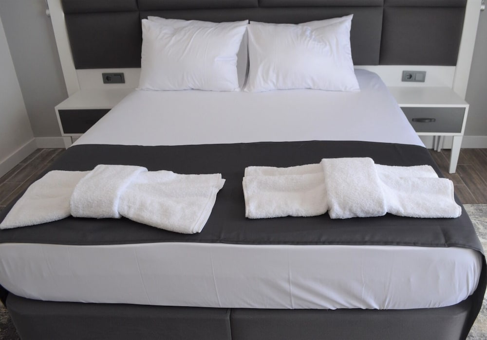 Standard Double Or Twin Room photo 2