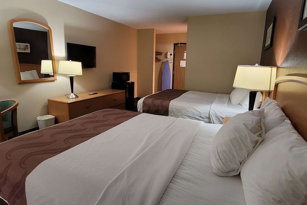 Room, 2 Queen Beds, Accessible, Non Smoking (Mobility,tub w grab bars) - Photo 1