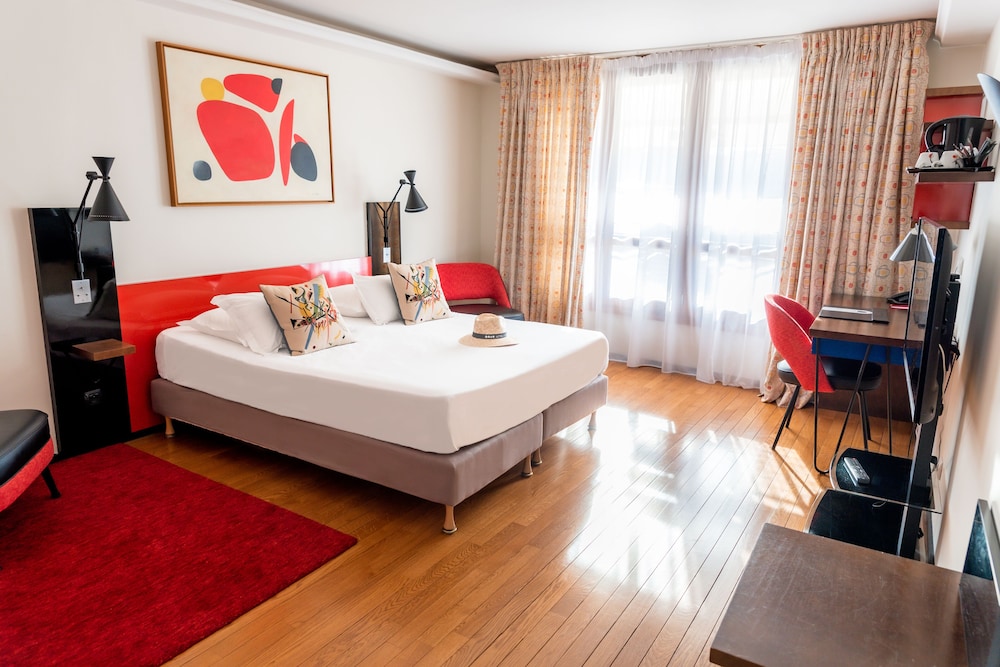 Deluxe Room, Sea View - Photo 4