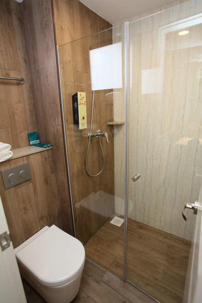 Superior Double Room, 1 Queen Bed photo 2