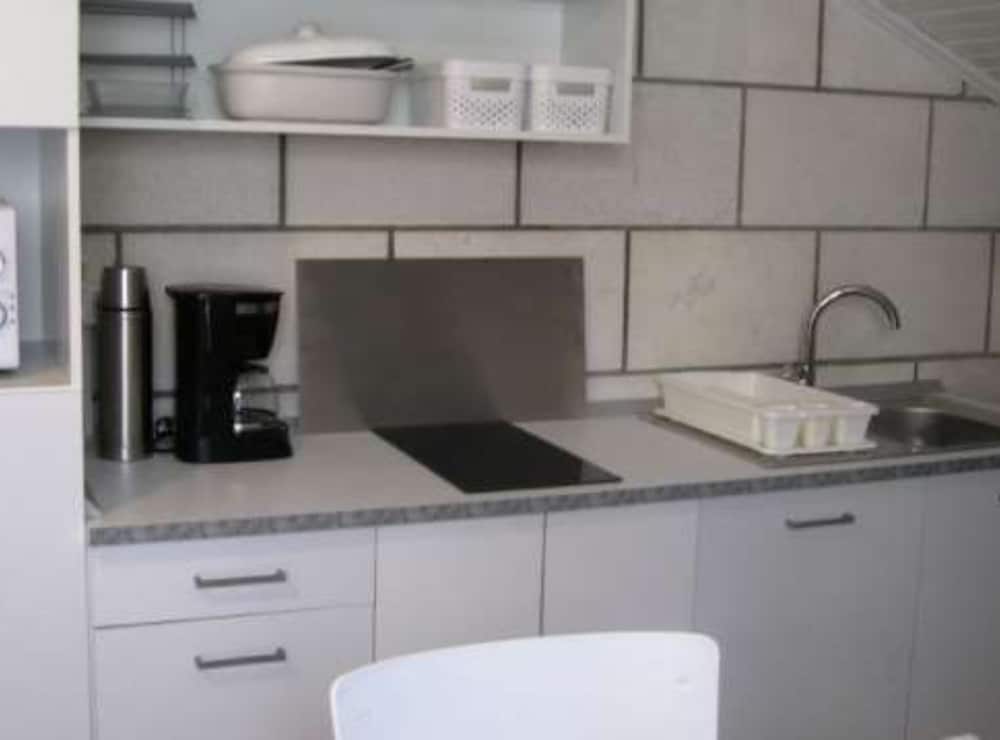 Apartment (Two Bedroom Apartment With Balcony An) photo 3