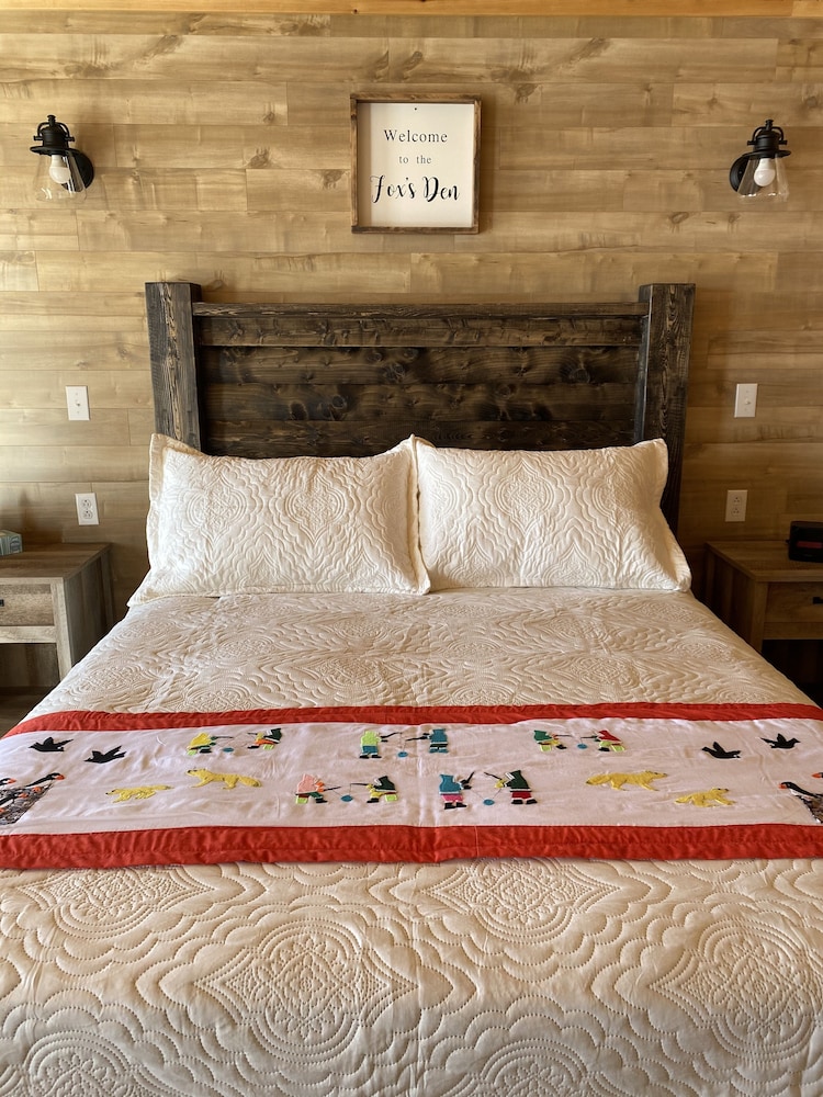 The Fox Den Suite