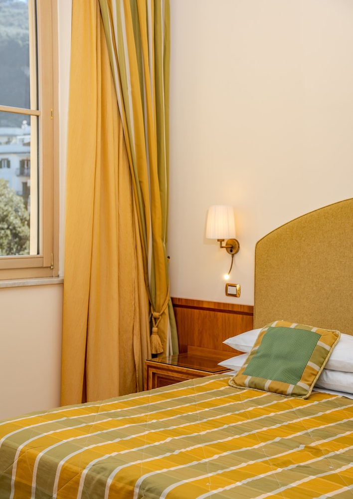 Executive Room, City View, Tower