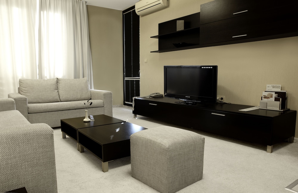 Executive Apartment - Photo 3