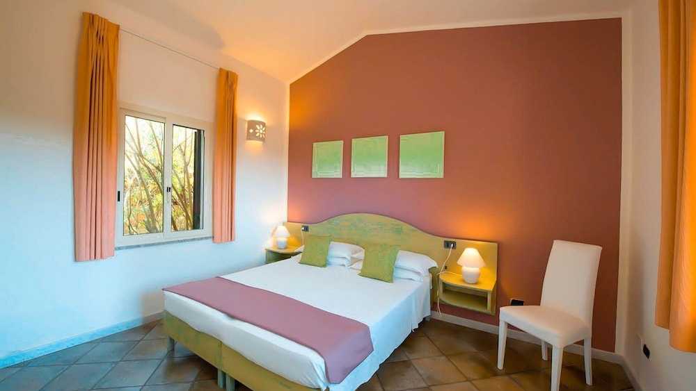 Double or Twin Room, Garden Area photo 1