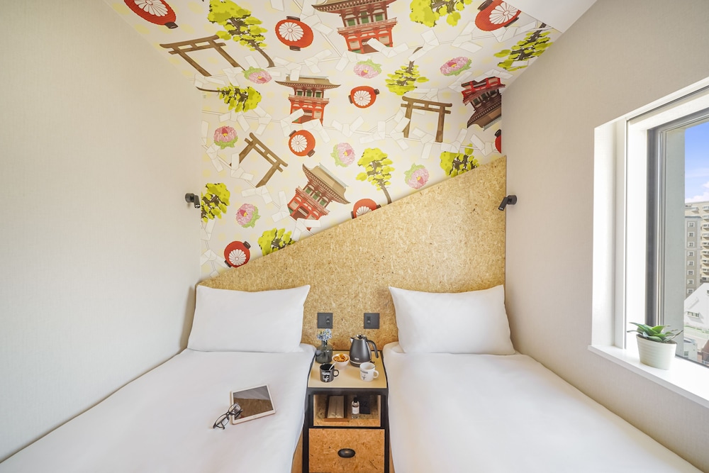 Studio, 2 Twin Beds (Side by Side) - Photo 7