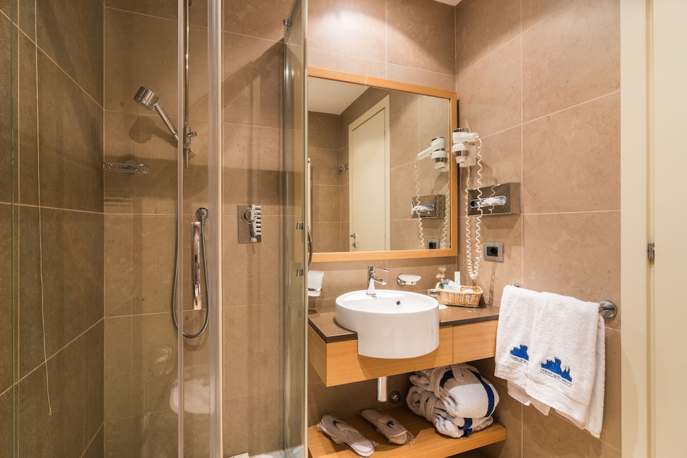Classic Double Room - Photo 8