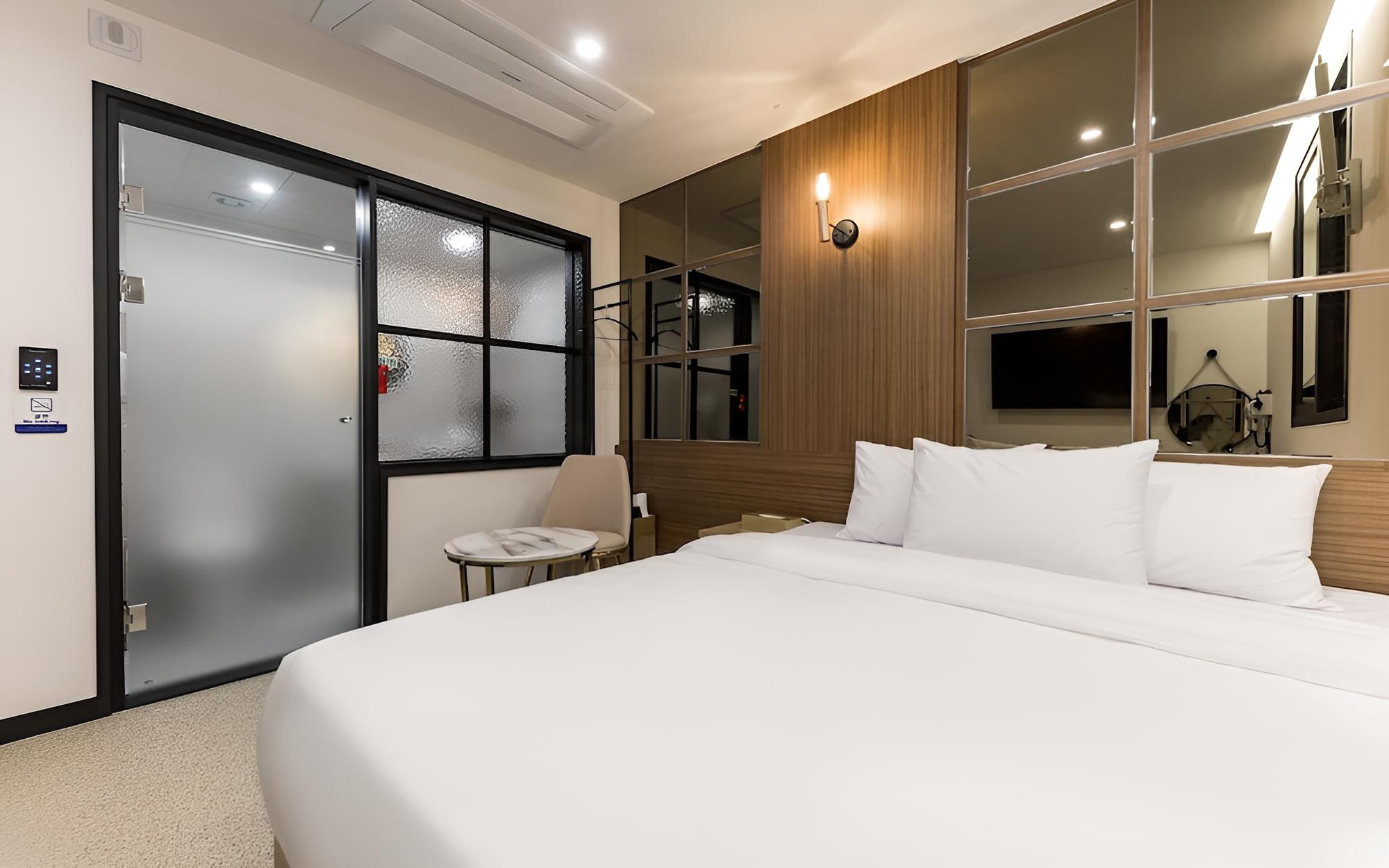 Room (Standard room) photo 2