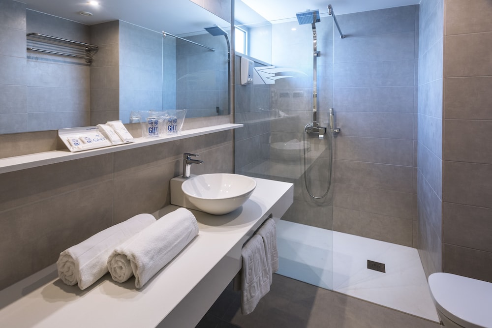 Premium Room, Terrace (3 Adults) photo 3
