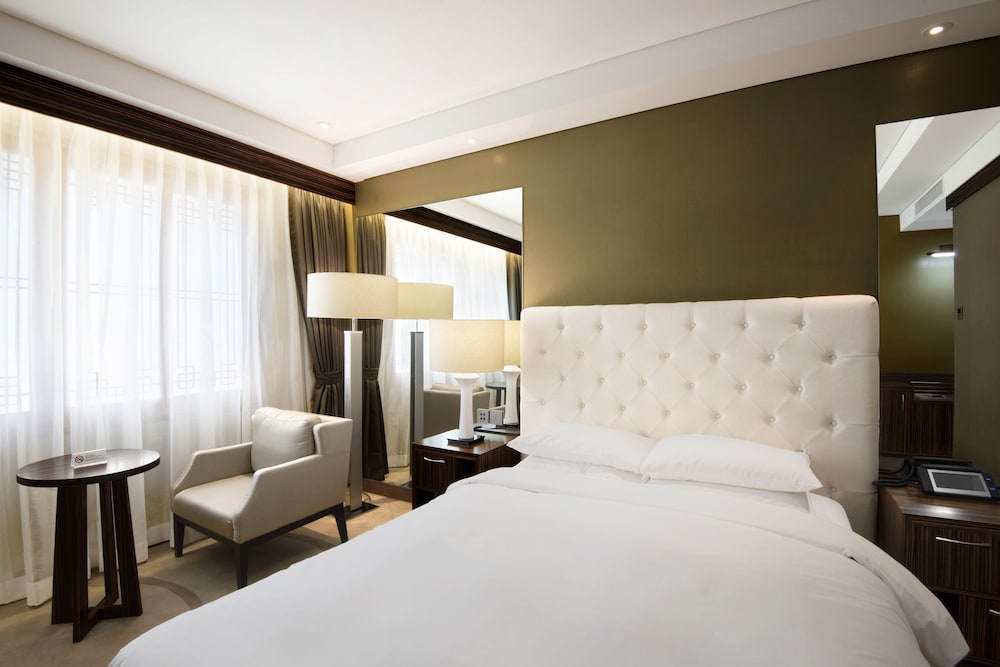 High Deluxe Double Room - Photo 2