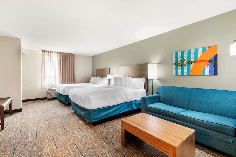 Suite, Multiple Beds, Accessible, Non Smoking (Hearing Accessible) - Photo 9