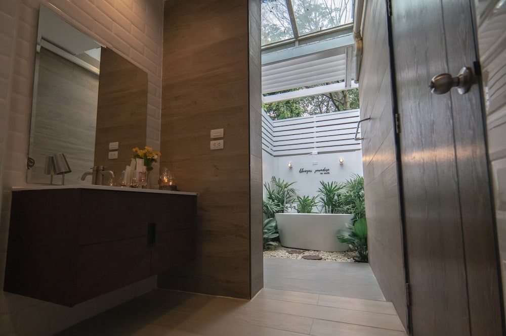 Natural home with Bathtub photo 2